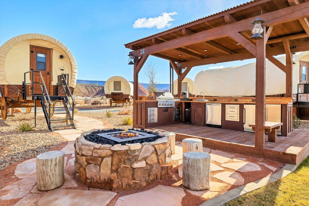 Zion White Bison Glamping & Rv Resort Virgin Esterno foto