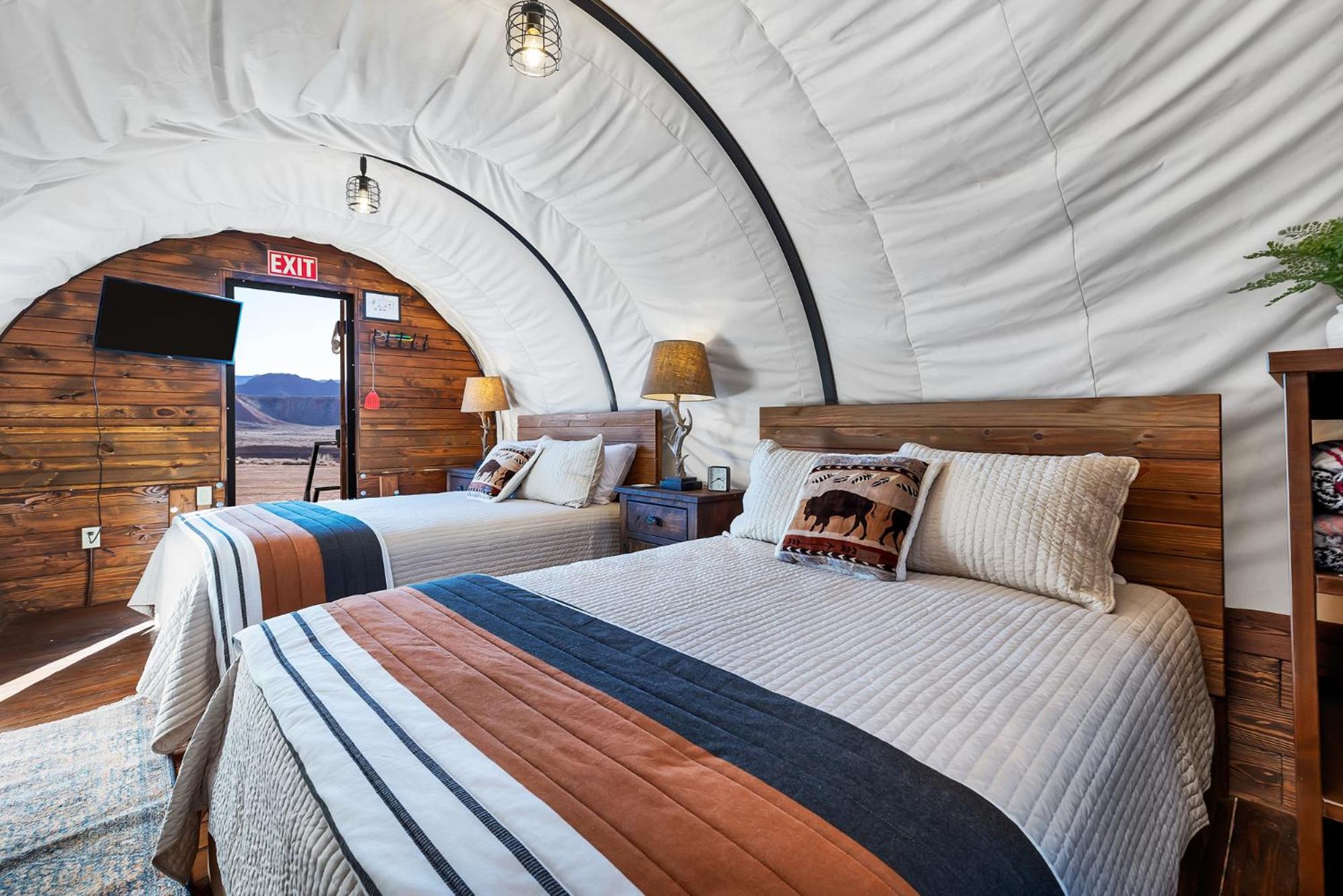 Zion White Bison Glamping & Rv Resort Virgin Esterno foto