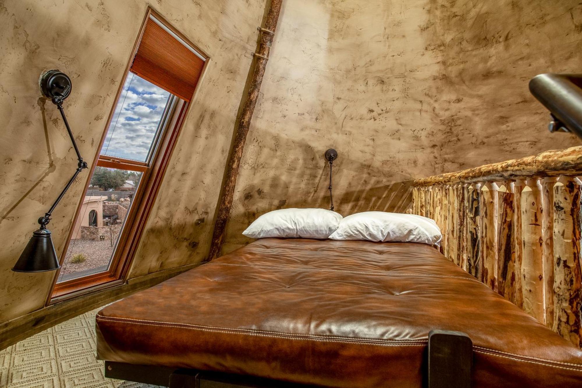 Zion White Bison Glamping & Rv Resort Virgin Esterno foto