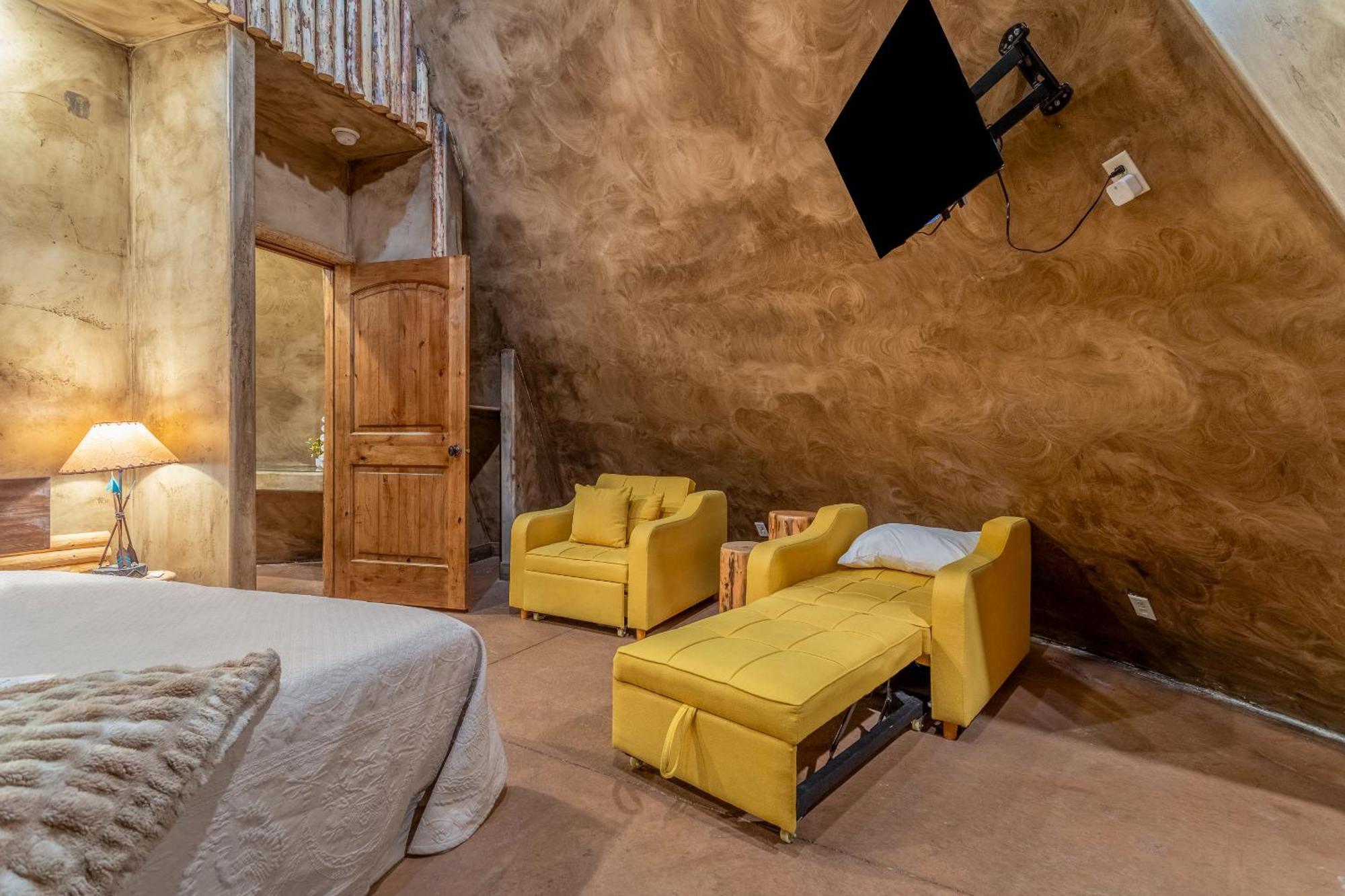 Zion White Bison Glamping & Rv Resort Virgin Esterno foto