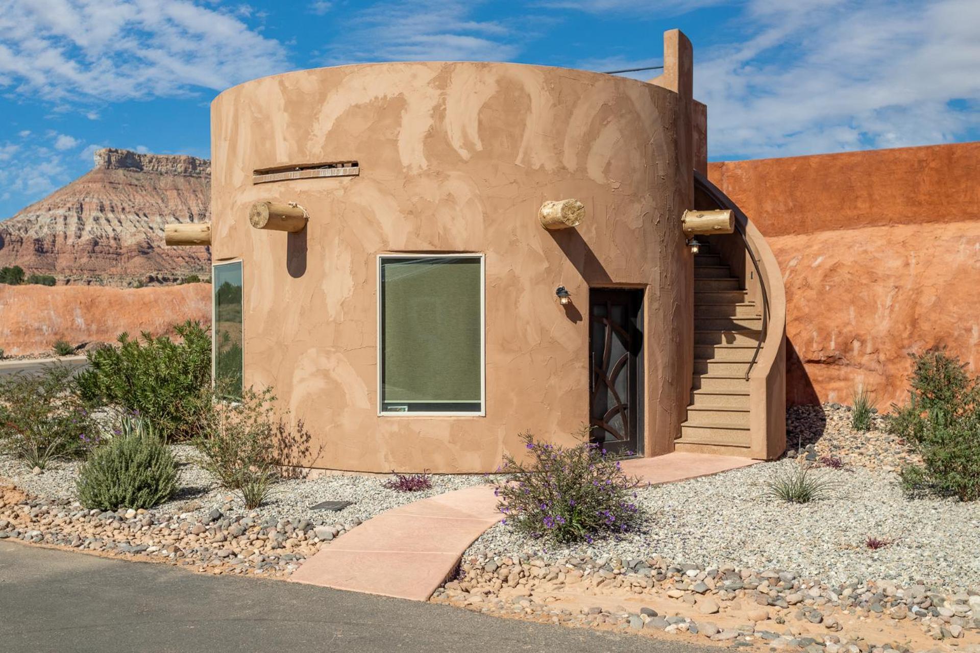 Zion White Bison Glamping & Rv Resort Virgin Esterno foto