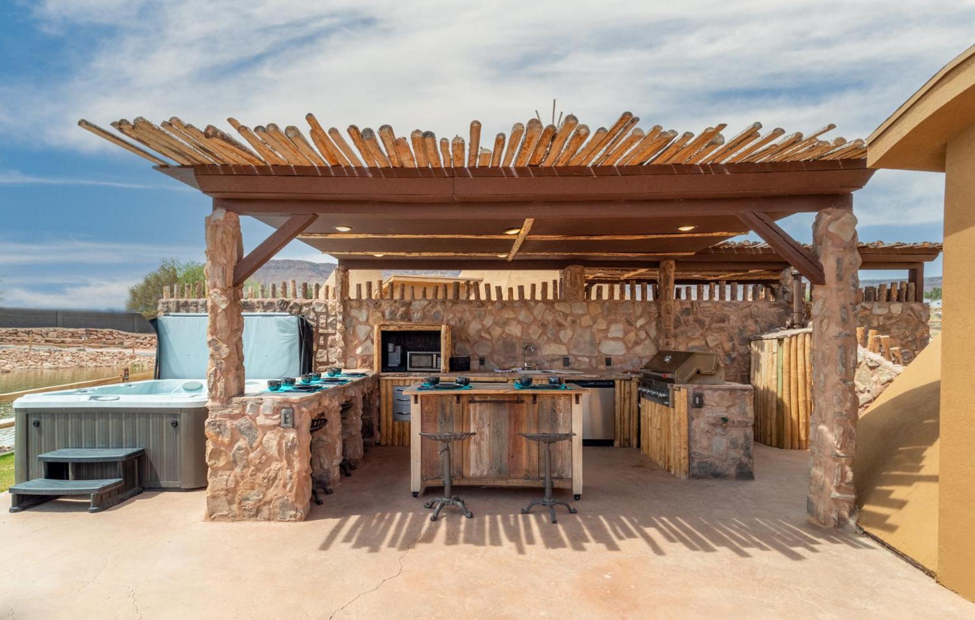 Zion White Bison Glamping & Rv Resort Virgin Esterno foto