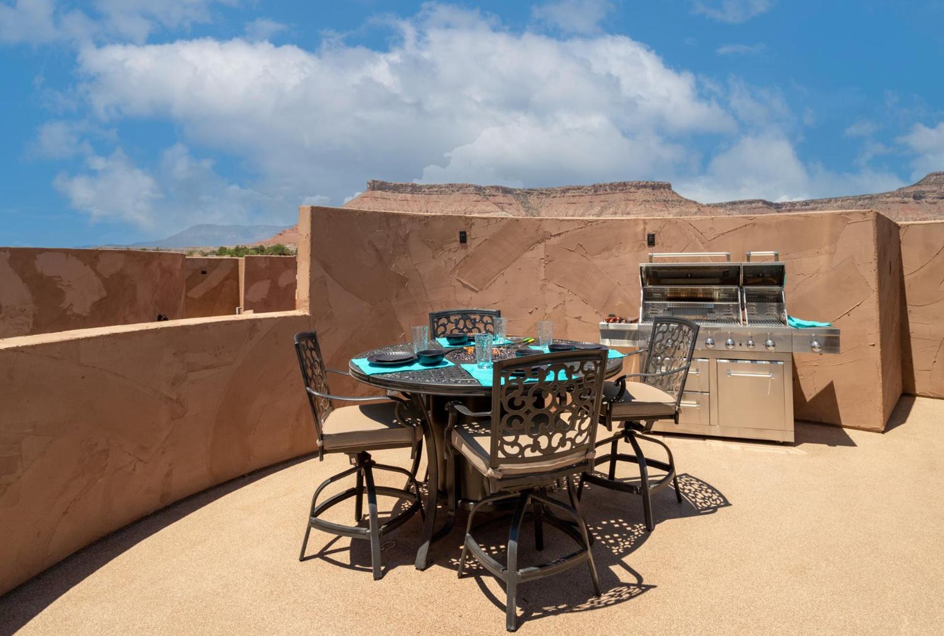 Zion White Bison Glamping & Rv Resort Virgin Esterno foto